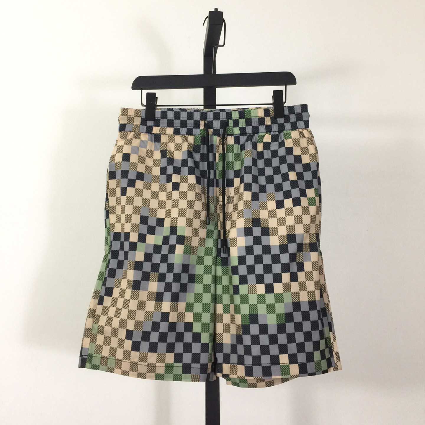 Louis Vuitton Damier Shorts    - everydesigner