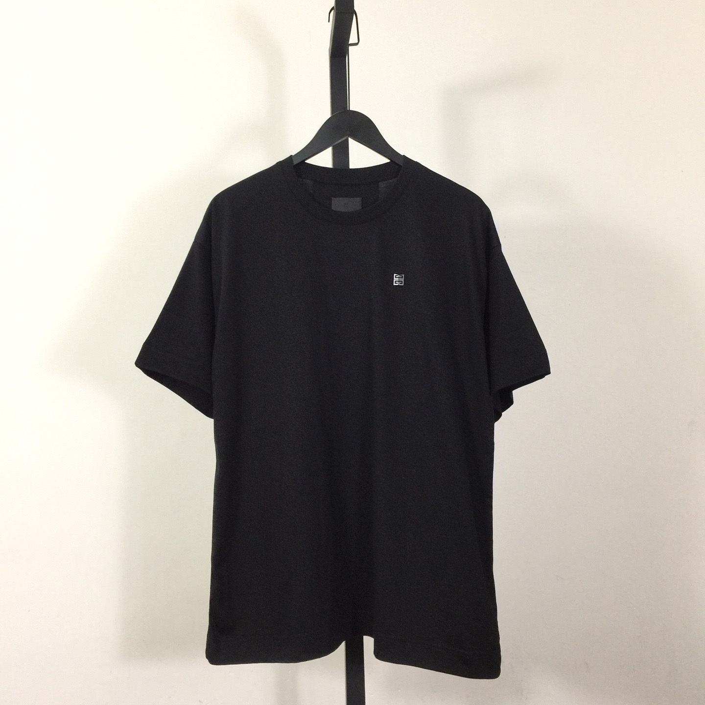 Givenchy 4G Logo Oversized T-shirt In Cotton - everydesigner