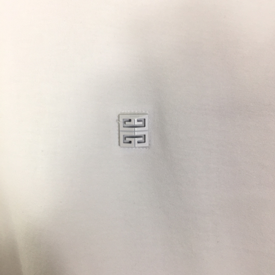 Givenchy 4G Logo Oversized T-shirt In Cotton - everydesigner