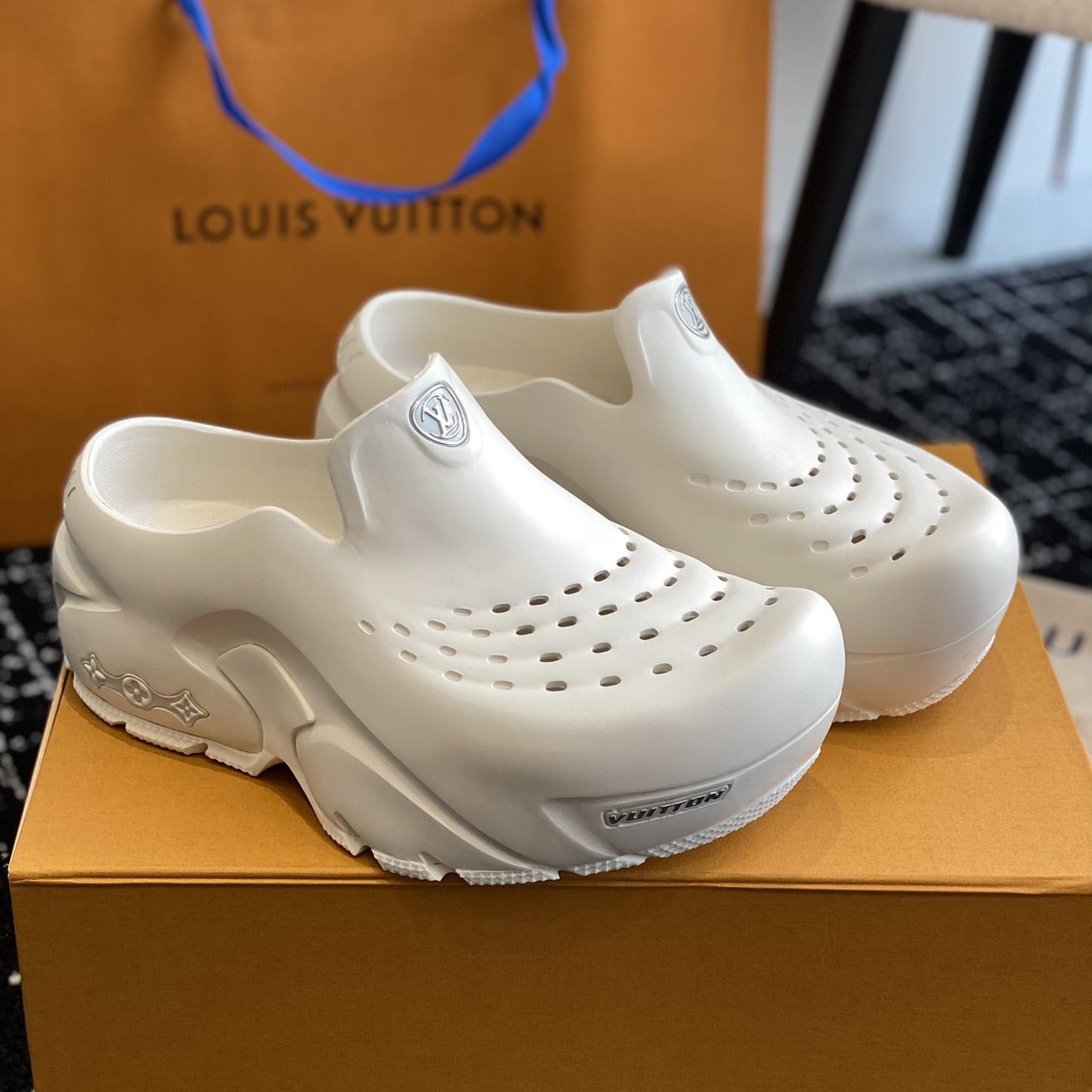 Louis Vuitton LV Shark Clog    - everydesigner