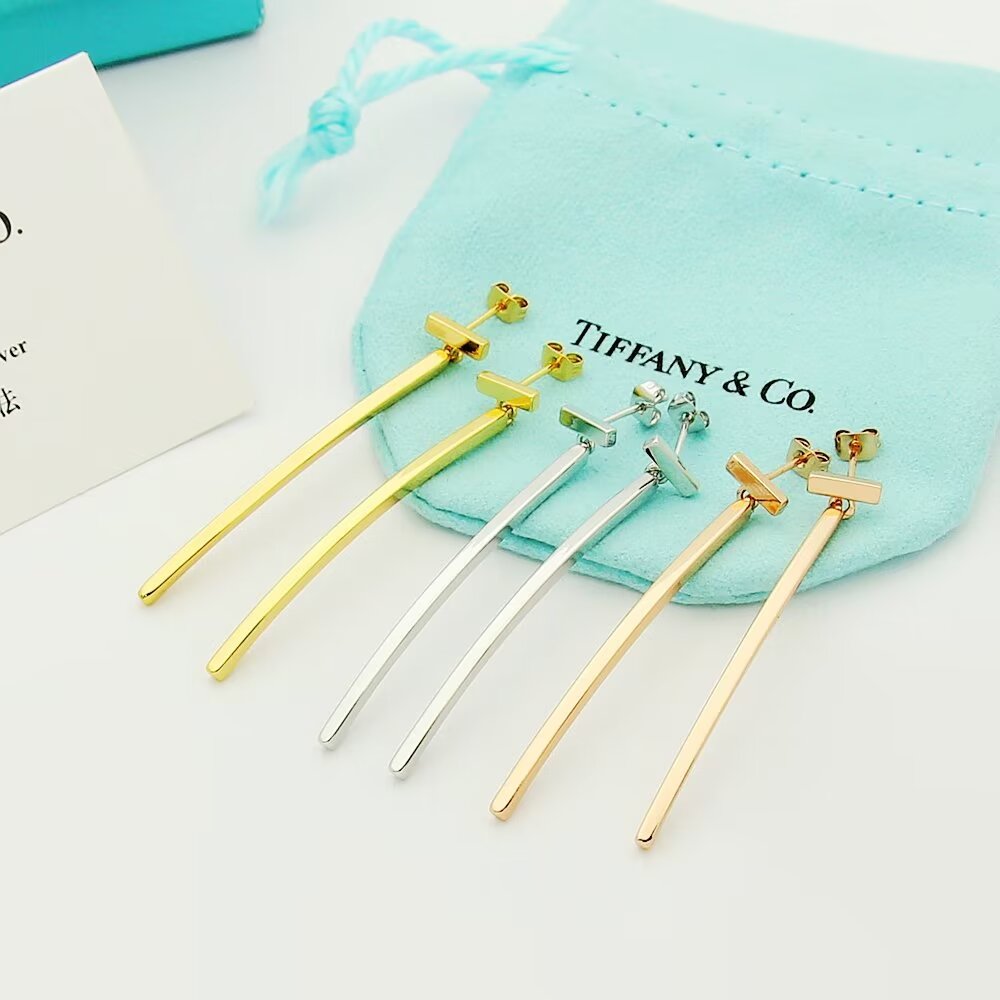 Tiffany & Co. Elongated Wire Bar Earrings - everydesigner