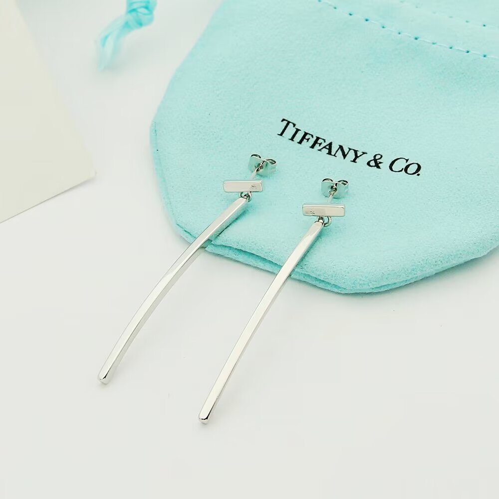 Tiffany & Co. Elongated Wire Bar Earrings - everydesigner