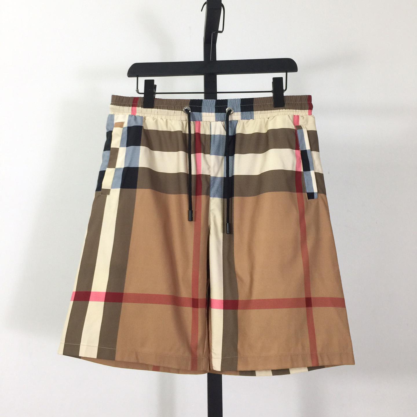 Burberry Shorts    - everydesigner