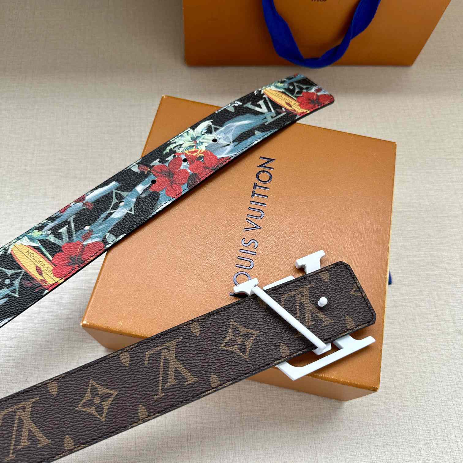 Louis Vuitton LV Tag 40mm Reversible Belt - everydesigner