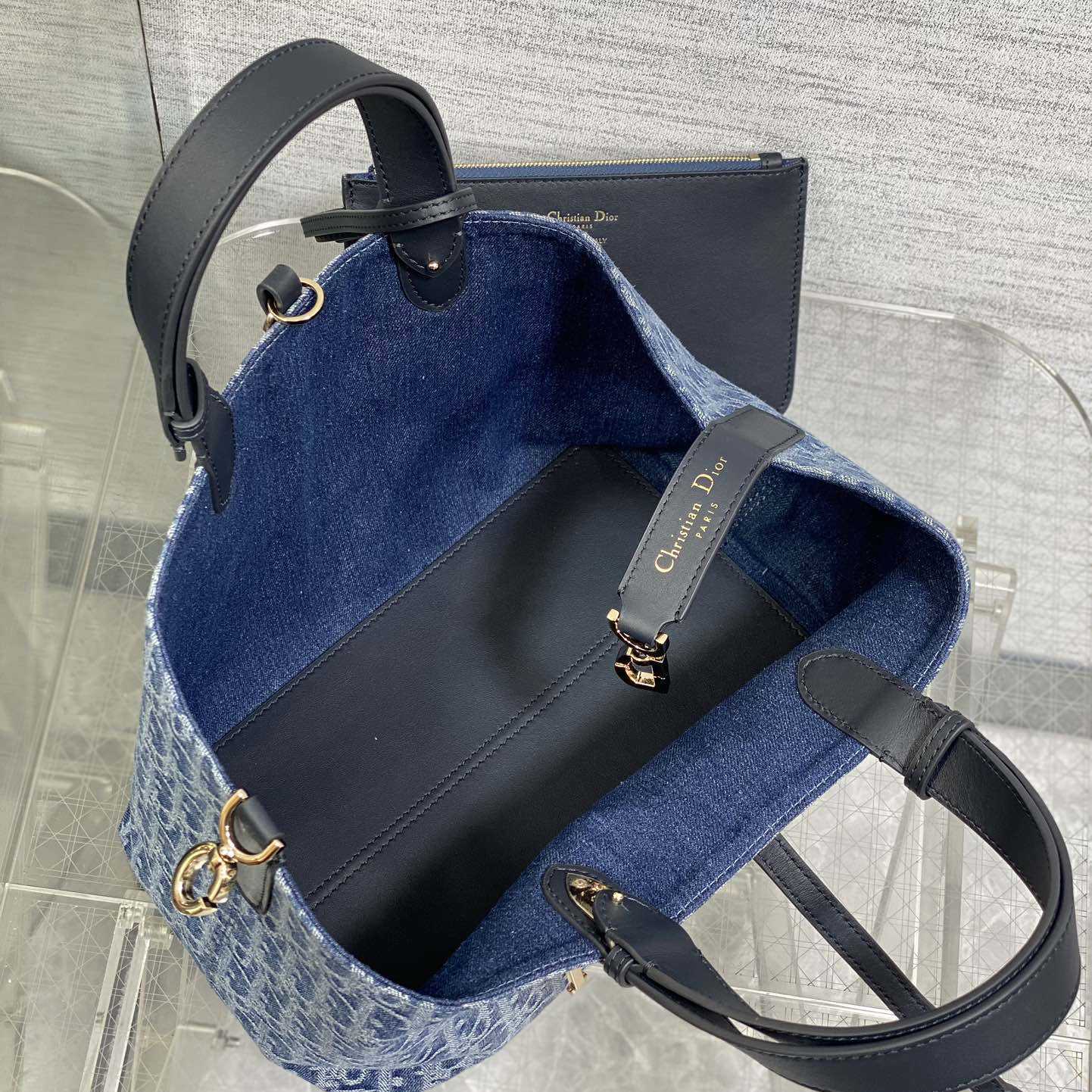 Dior Medium Dior Toujours Bag - everydesigner