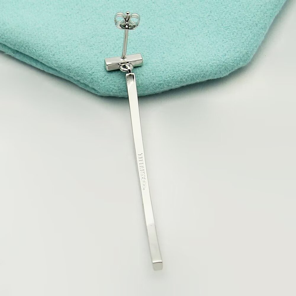 Tiffany & Co. Diamond Bar Earrings - everydesigner