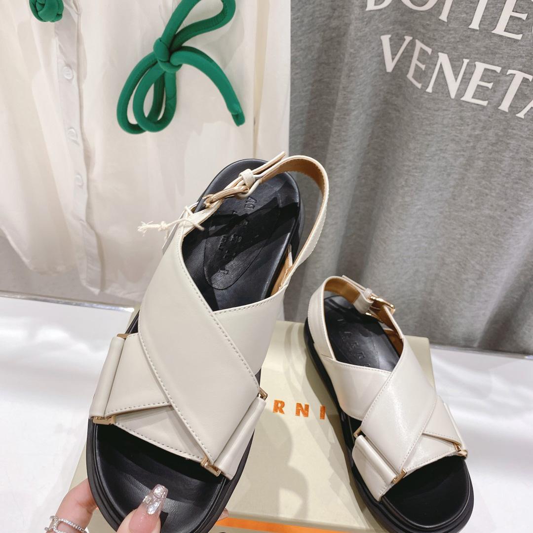 Marni White Leather Fussbett - everydesigner