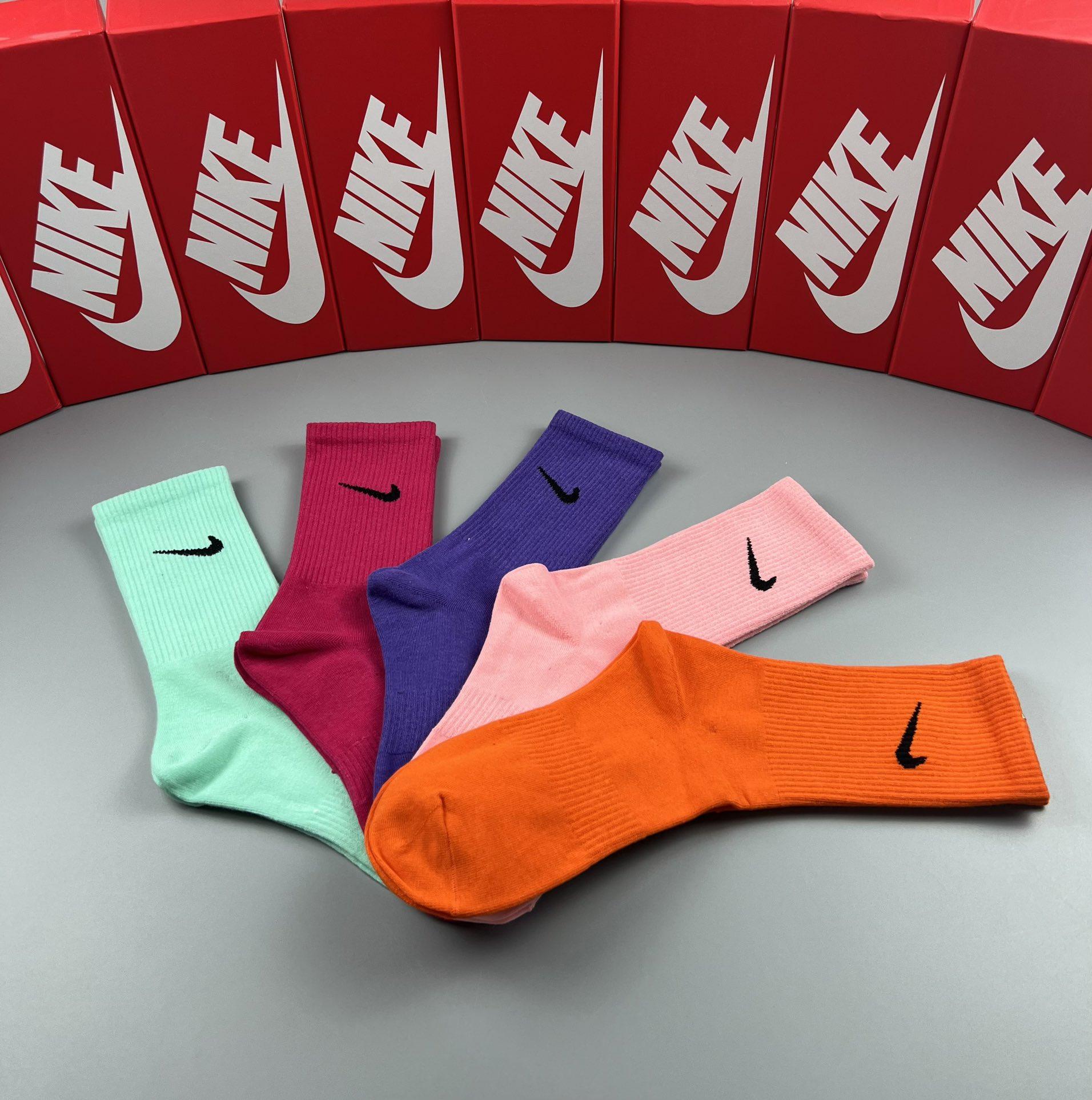 Nike Socks /Box - everydesigner