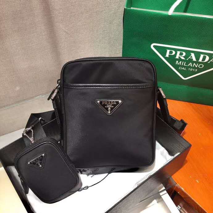 Prada Shoulder Bag ( 20-16-5cm) - everydesigner