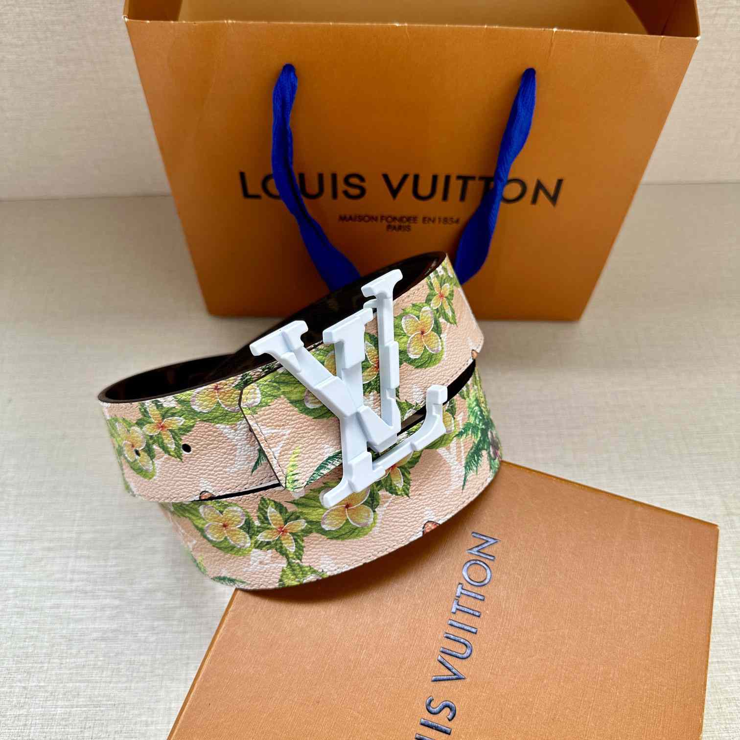 Louis Vuitton LV Tag 40mm Reversible Belt - everydesigner