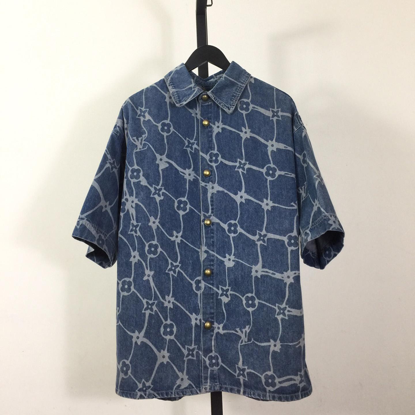 Louis Vuitton Monogram Printed Short-Sleeved Denim Shirt     1AFQZ1 - everydesigner