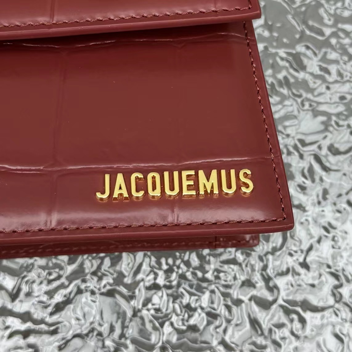 Jacquemus Le Chiquito Moyen Boucle - everydesigner