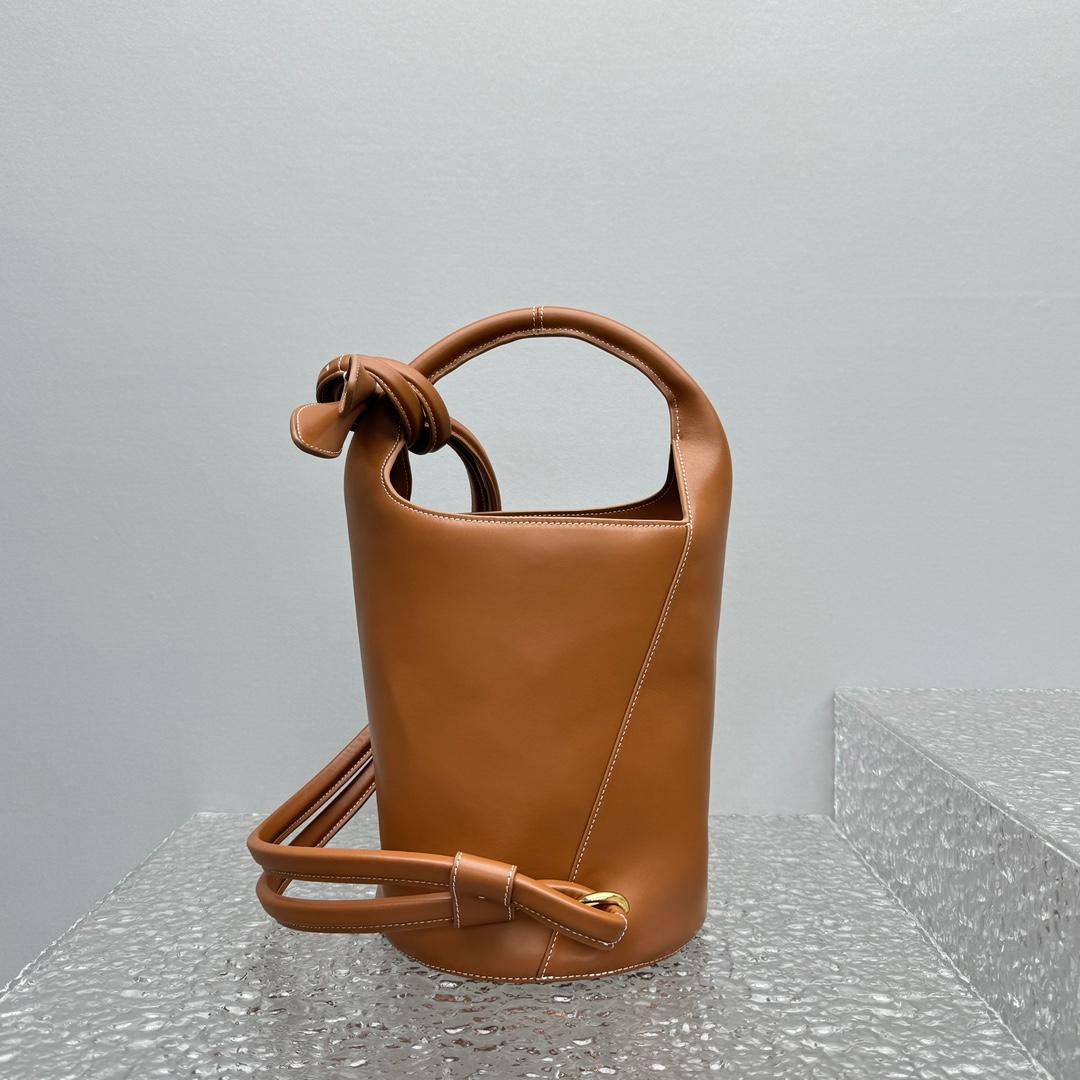 Jacquemus Le petit Tourni Mini Knotted Bucket Bag - everydesigner