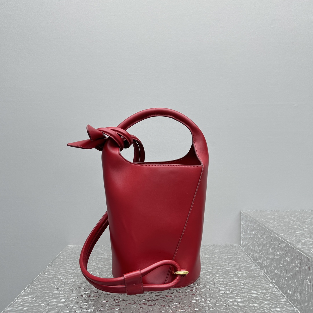 Jacquemus Le petit Tourni Mini Knotted Bucket Bag - everydesigner