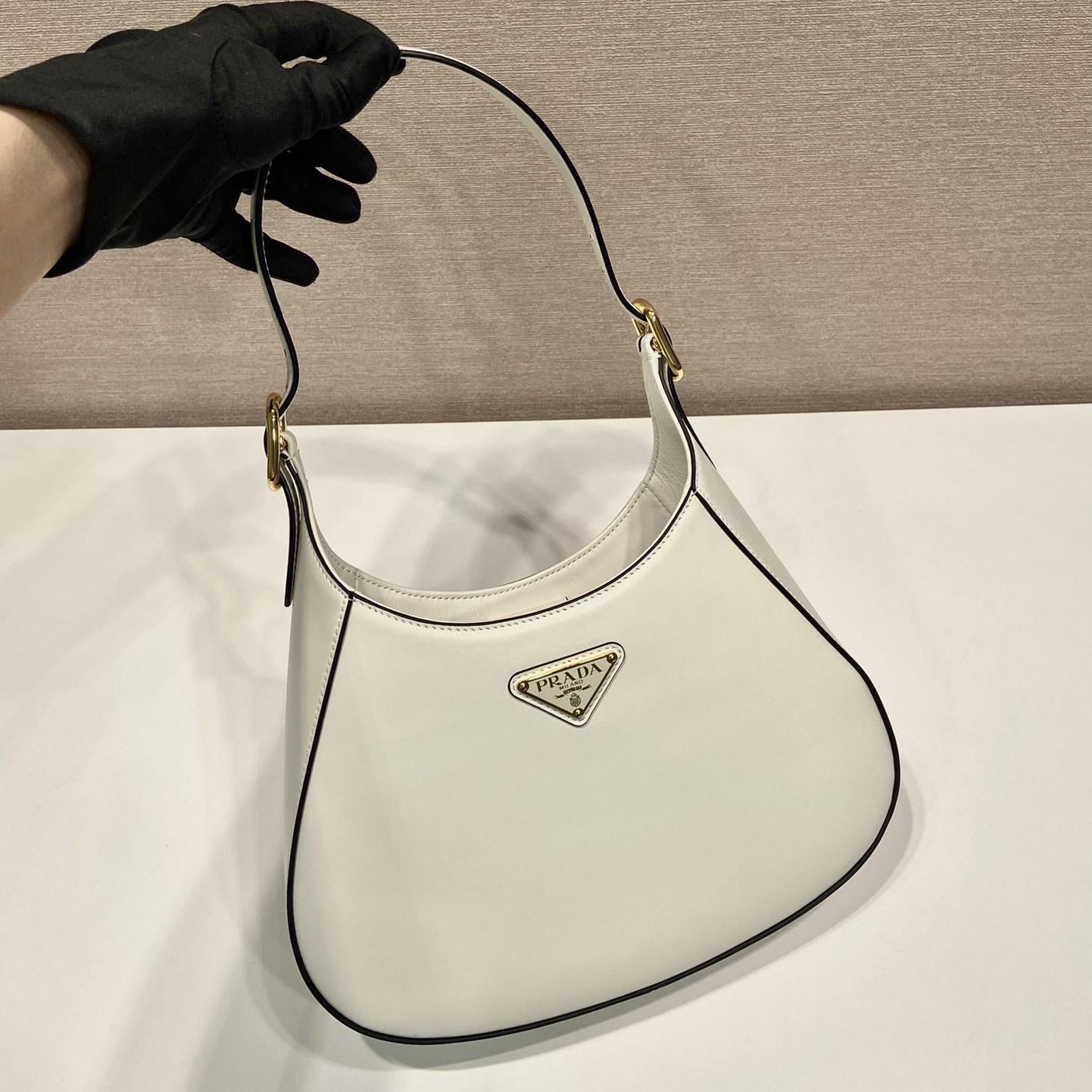 Prada Leather Shoulder Bag（27x19x5cm） - everydesigner