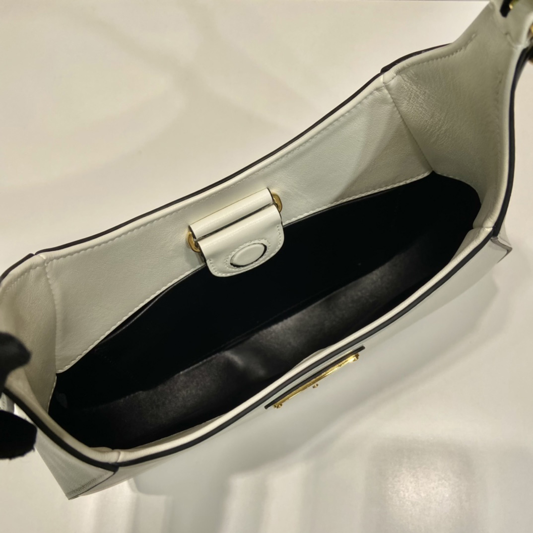 Prada Leather Shoulder Bag（27x19x5cm） - everydesigner