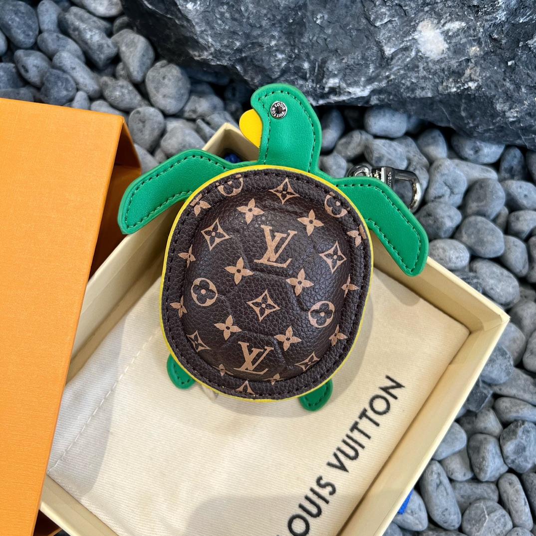 Louis Vuitton LV Turtle Pouch Bag Charm   - everydesigner