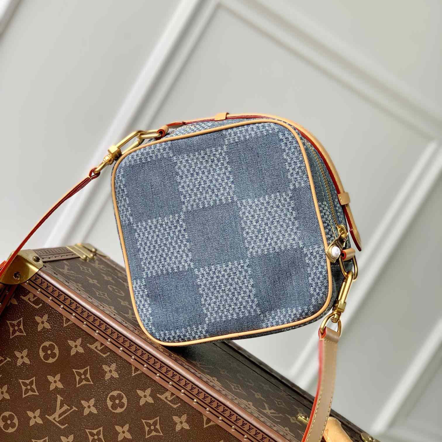 Louis Vuitton Chess Messenger   N40706 - everydesigner