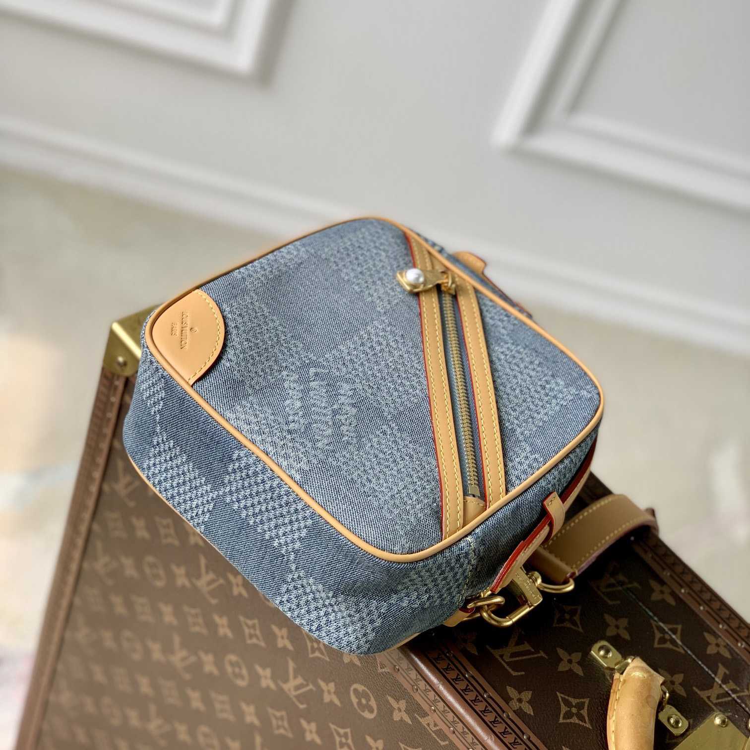 Louis Vuitton Chess Messenger   N40706 - everydesigner