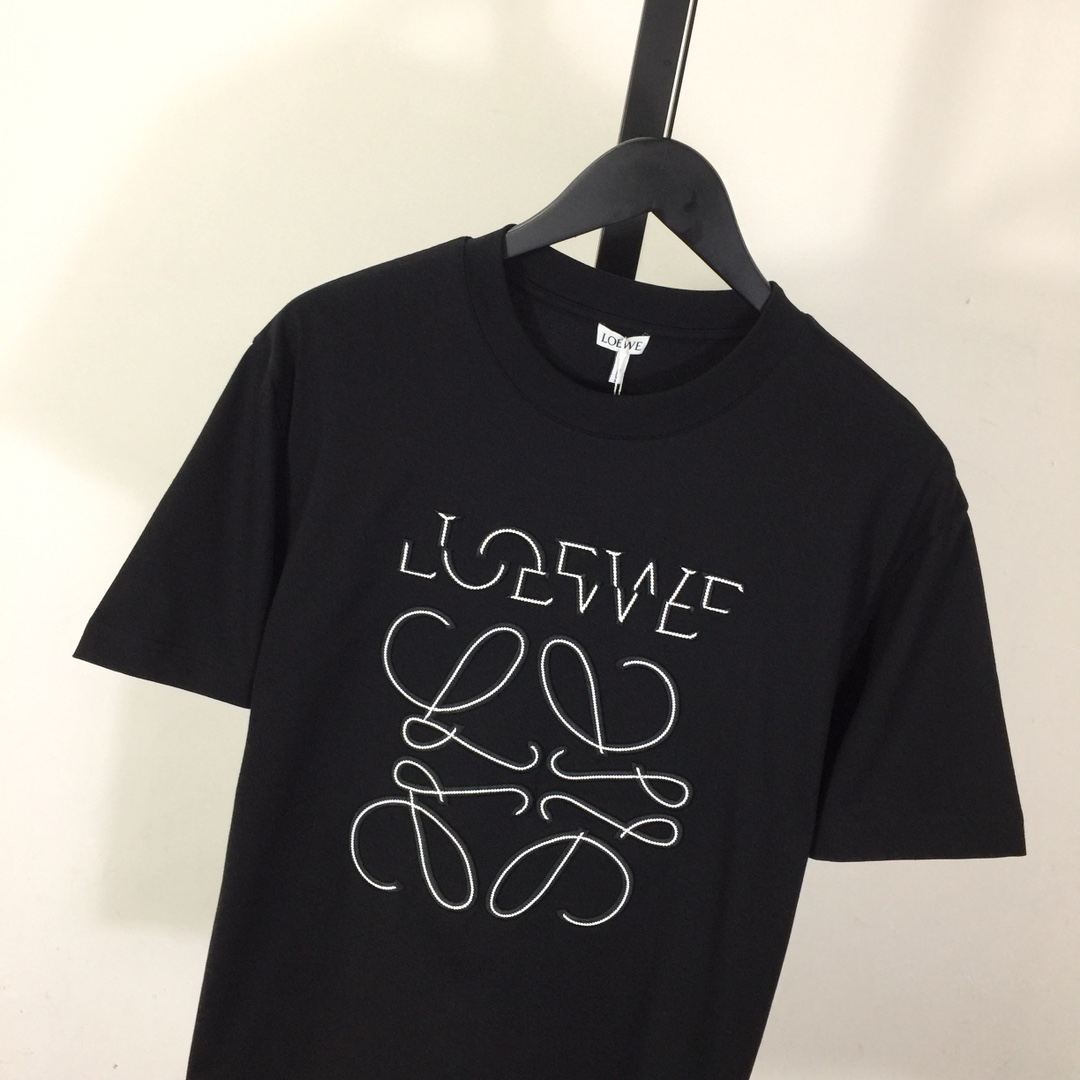 Loewe Anagram T-shirt In Cotton - everydesigner