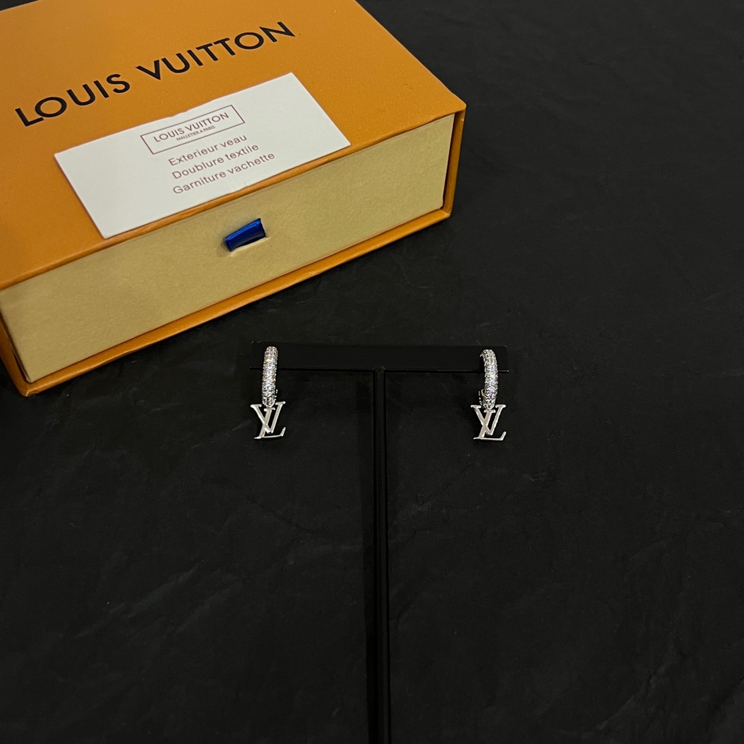 Louis Vuitton LV Iconic Earrings   - everydesigner