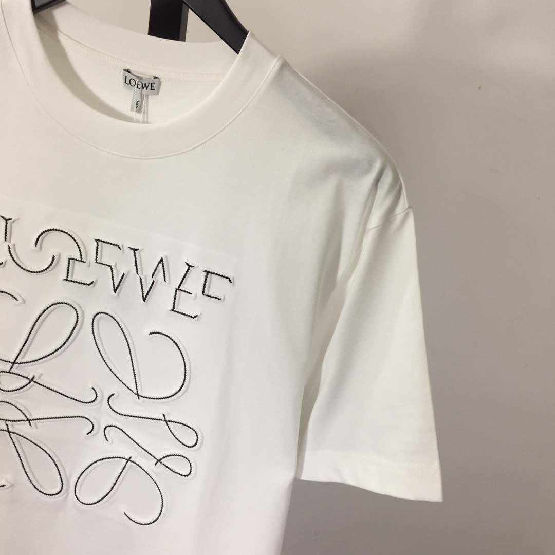 Loewe Anagram T-shirt In Cotton - everydesigner