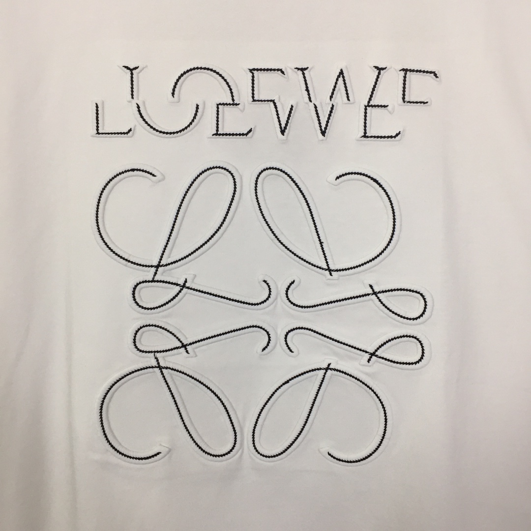 Loewe Anagram T-shirt In Cotton - everydesigner