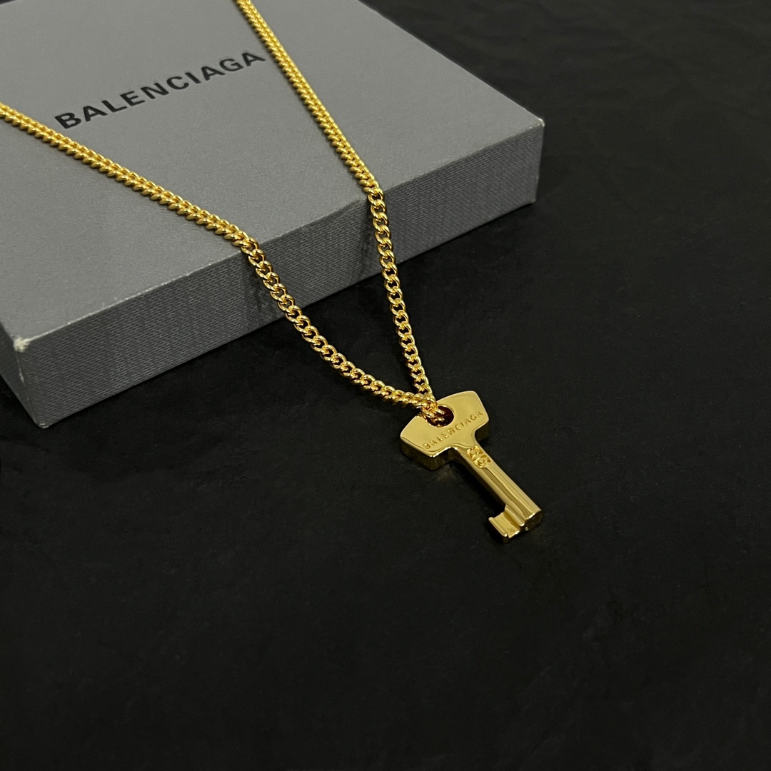 Balenciaga Amour Key Necklace  - everydesigner