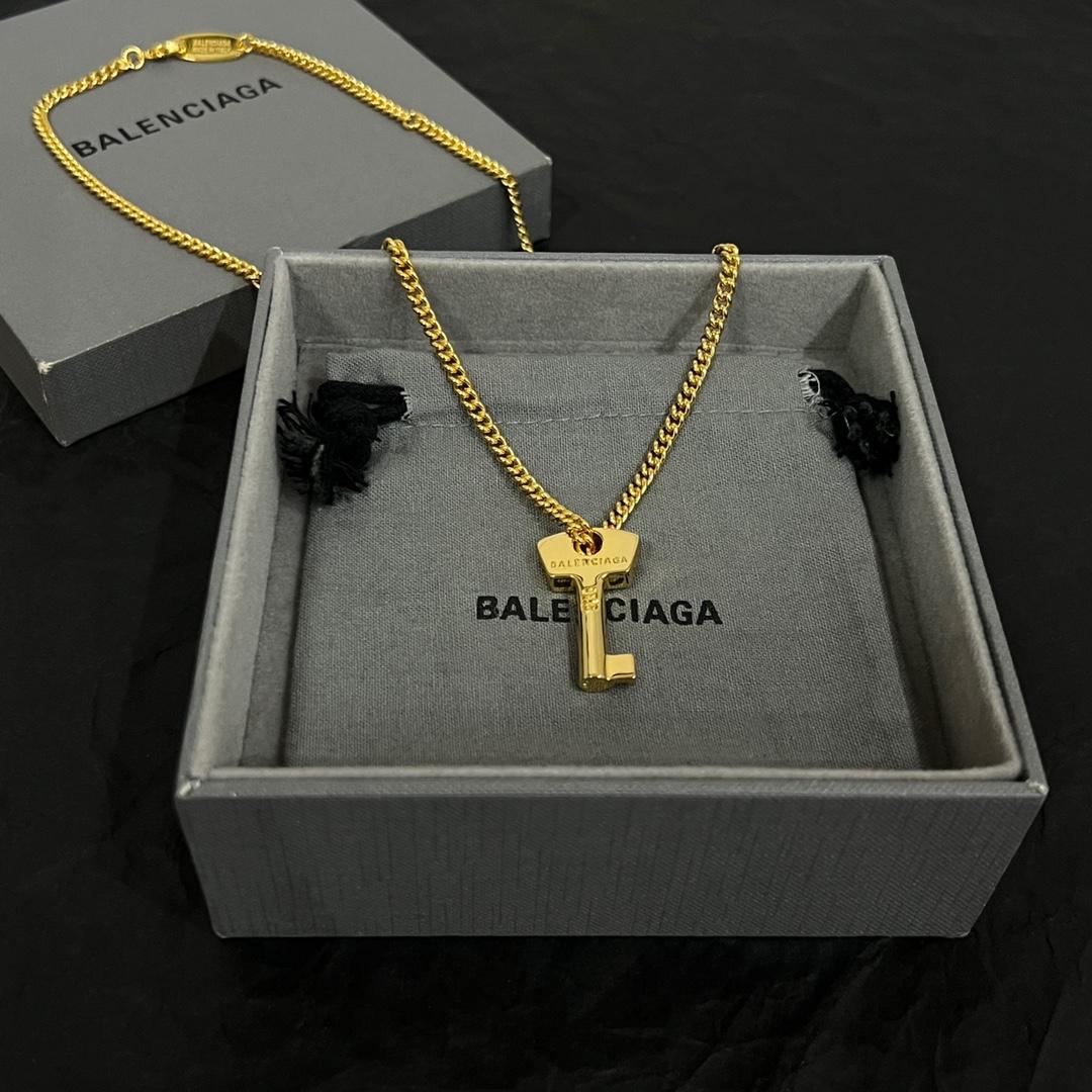 Balenciaga Amour Key Necklace  - everydesigner