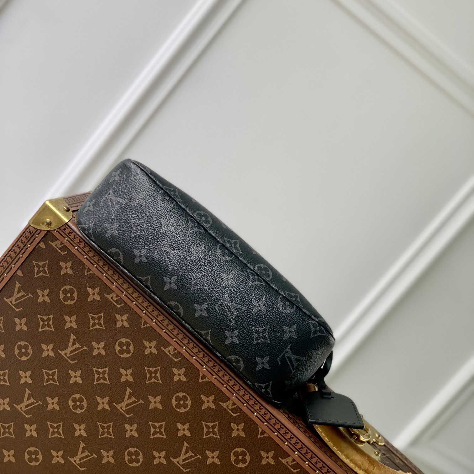 Louis Vuitton Pochette Accessoire XL   M11741 - everydesigner