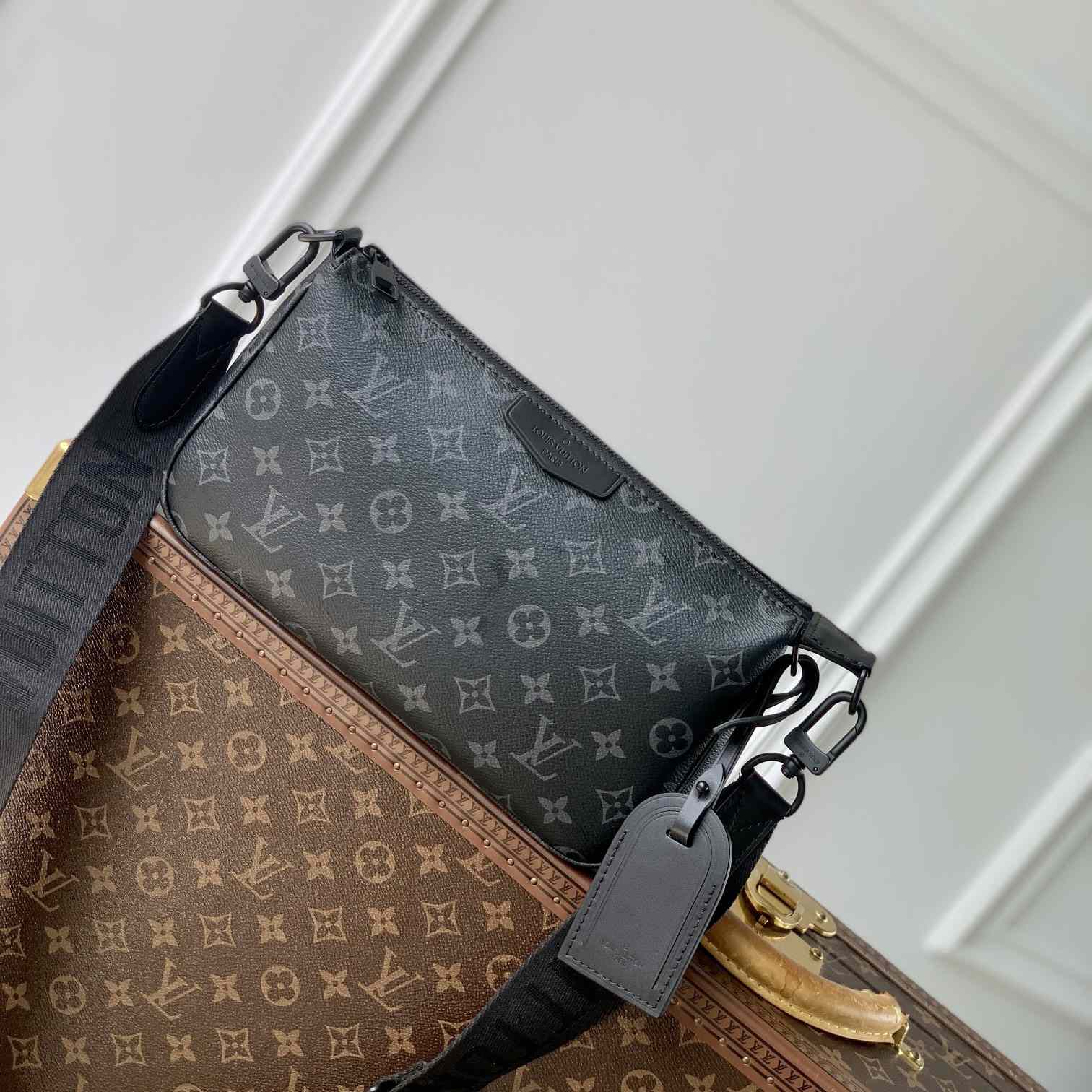 Louis Vuitton Pochette Accessoire XL   M11741 - everydesigner