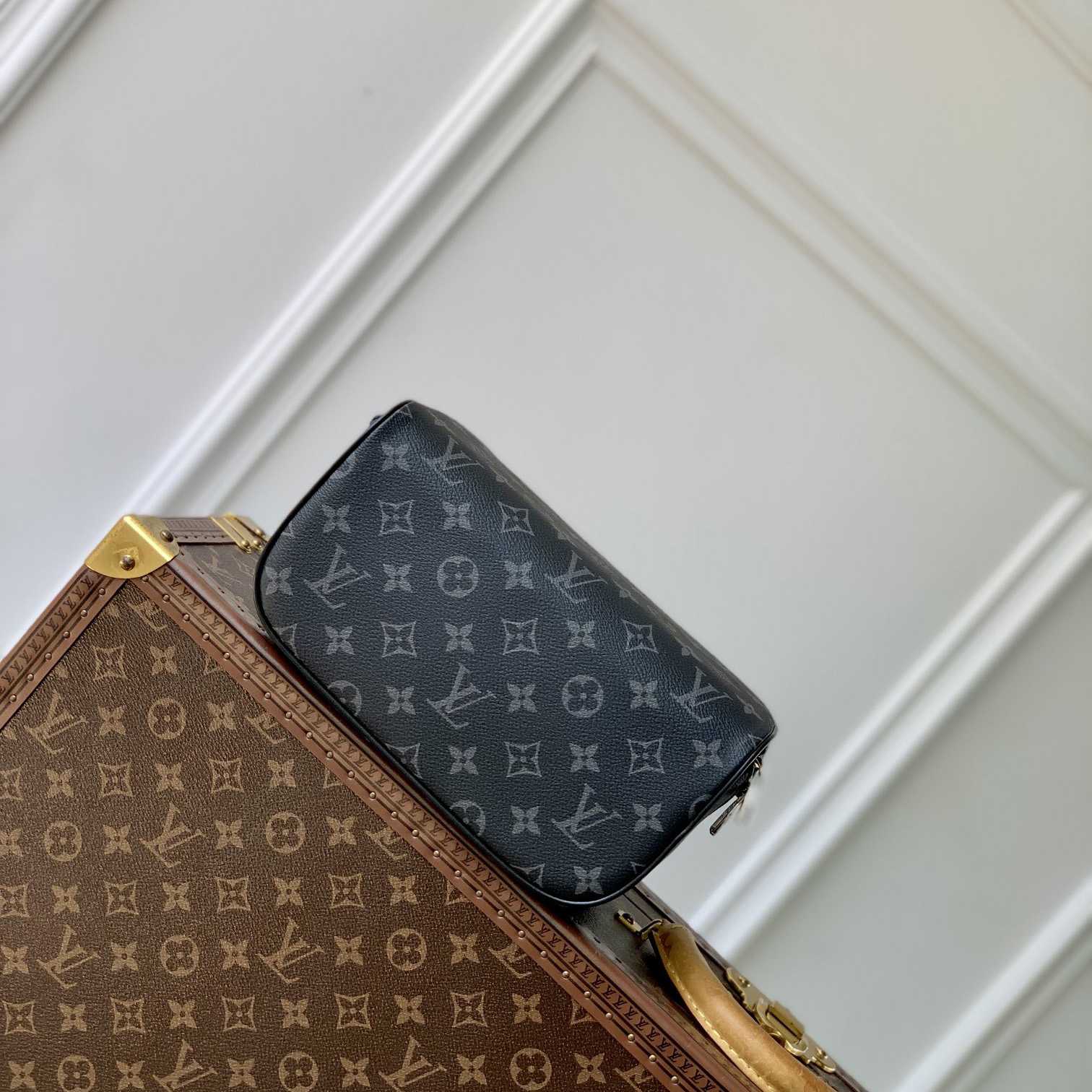 Louis Vuitton Toiletry Bag   M11508 - everydesigner