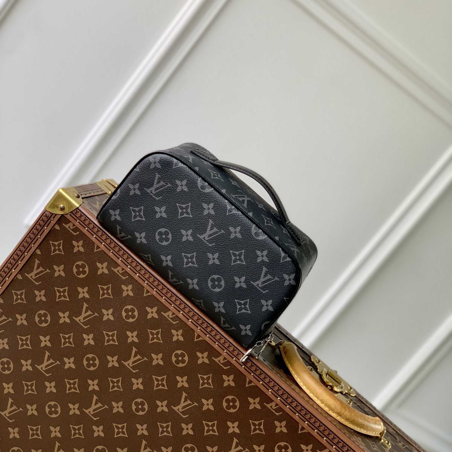 Louis Vuitton Toiletry Bag   M11508 - everydesigner