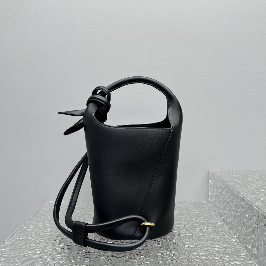 Jacquemus Le petit Tourni Mini Knotted Bucket Bag - everydesigner