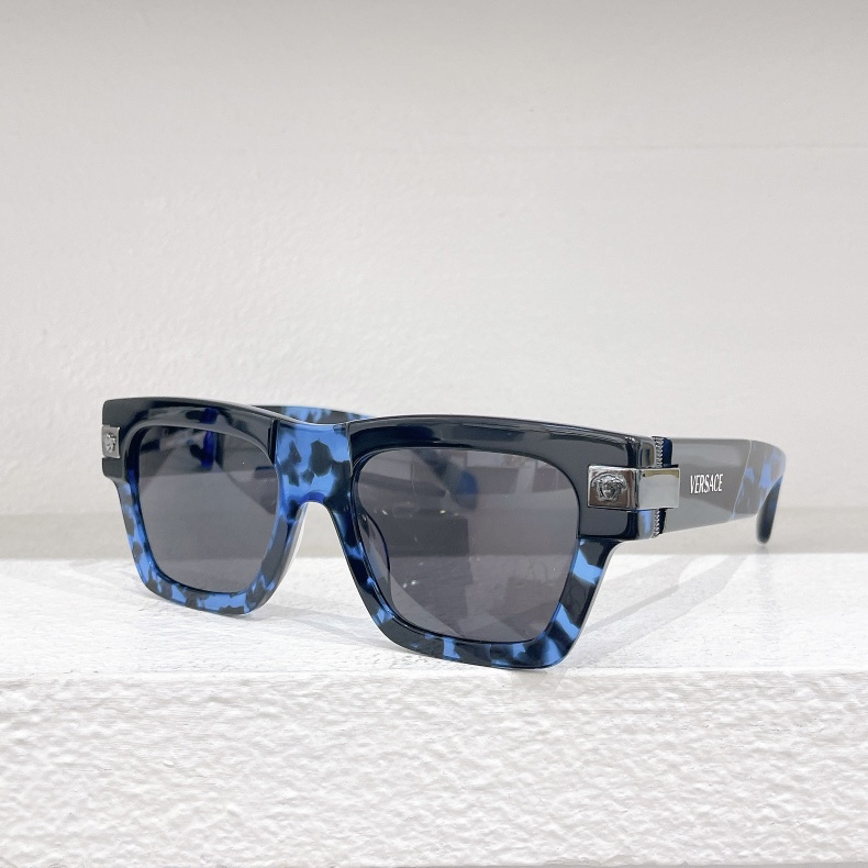 Versace Sunglasses - everydesigner