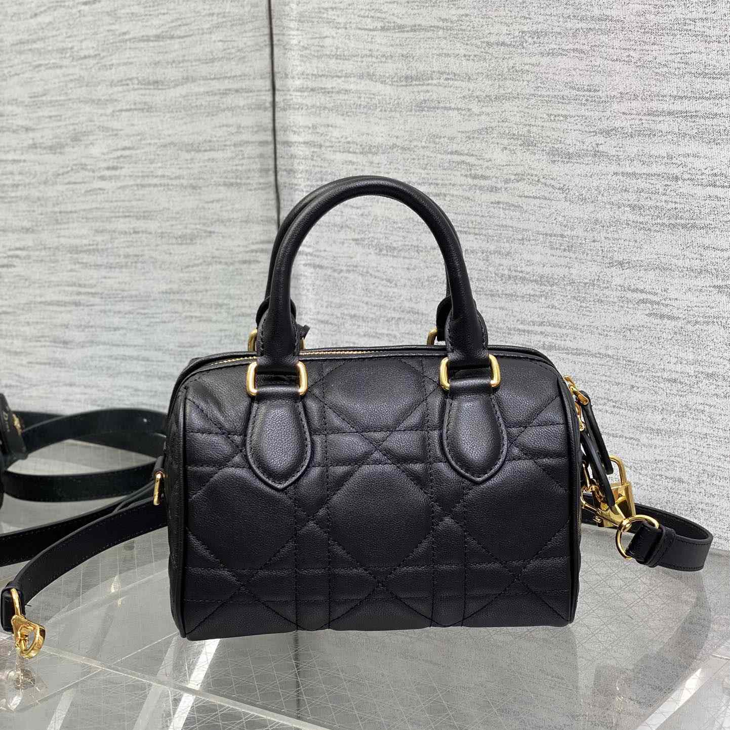 Dior Groove 25 Bag - everydesigner