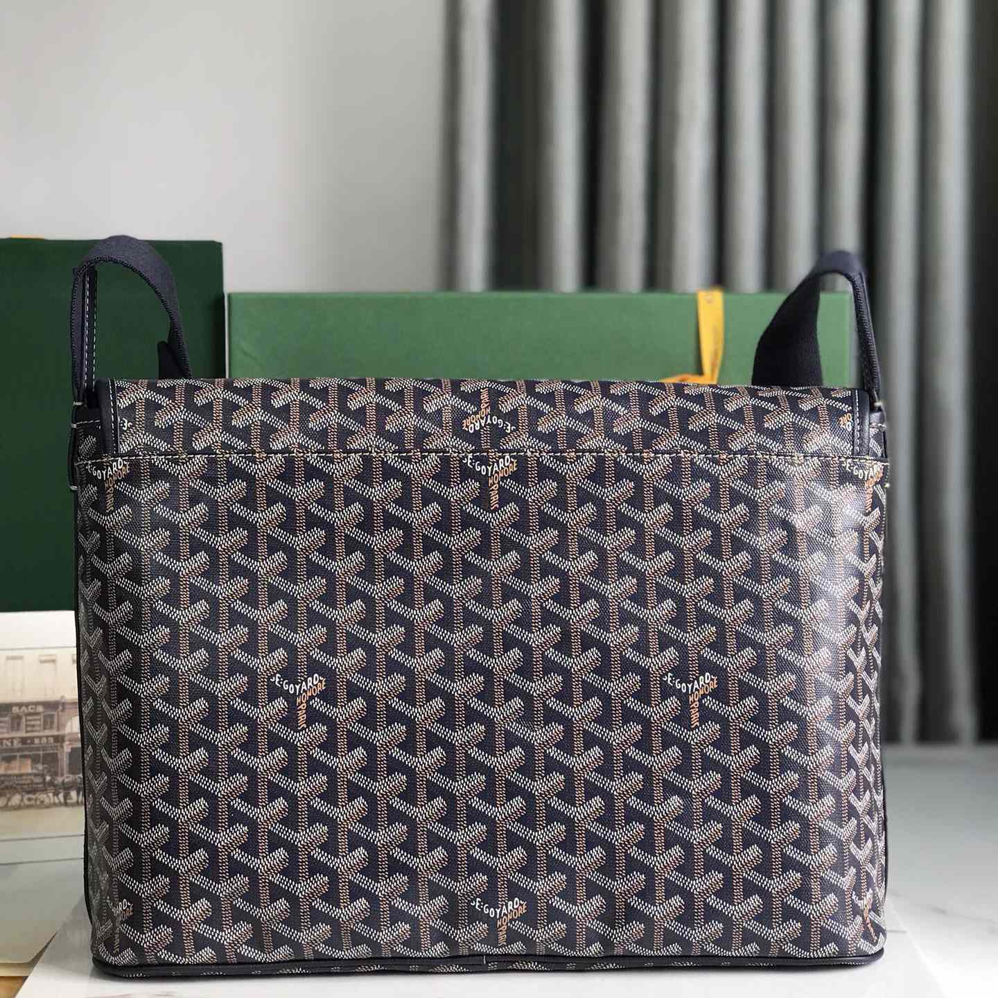 Goyard Messenger Bag - everydesigner