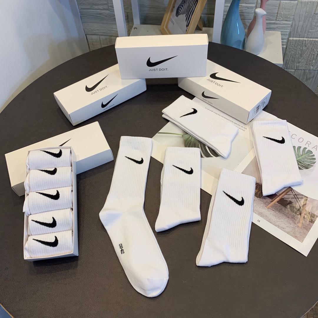 Nike Socks /Box - everydesigner