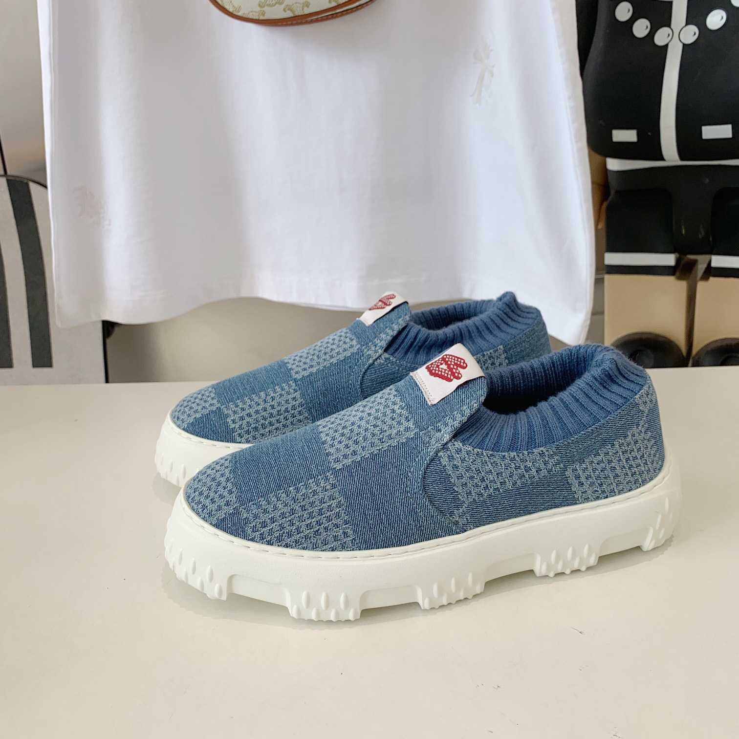 Louis Vuitton LV Space Lander Slip On     1ACVQ4 - everydesigner