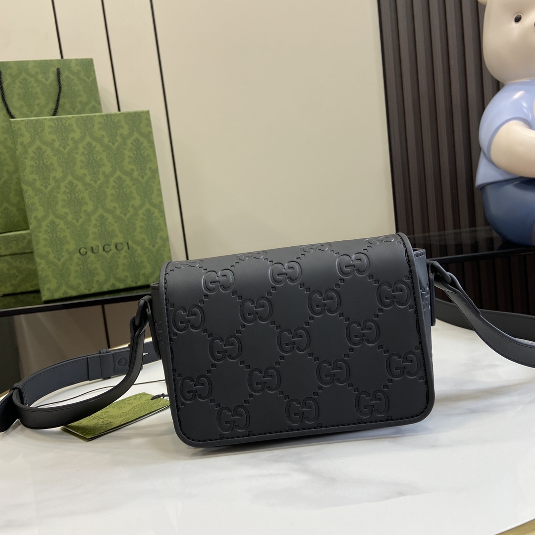 Gucci GG Rubber-effect Super Mini Bag - everydesigner