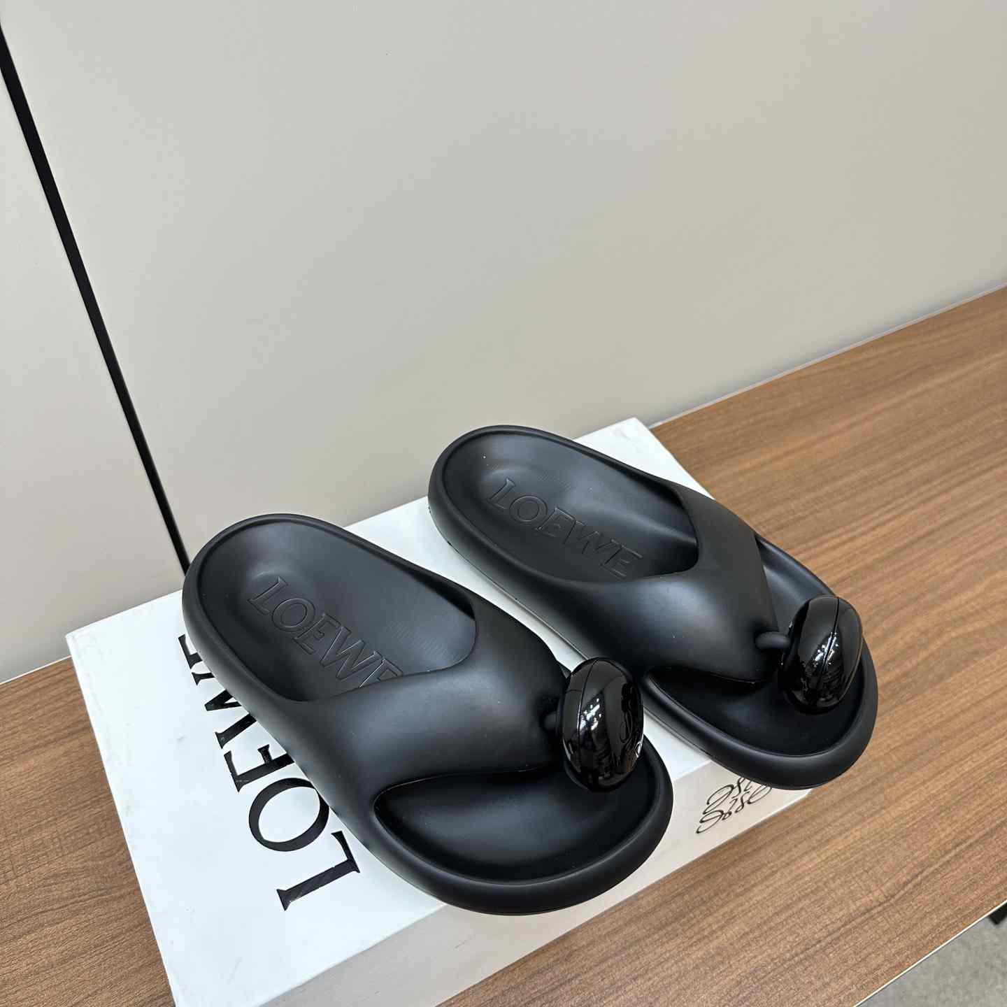 Loewe Paula's Ibiza Bubble Rubber Thong Sandals - everydesigner