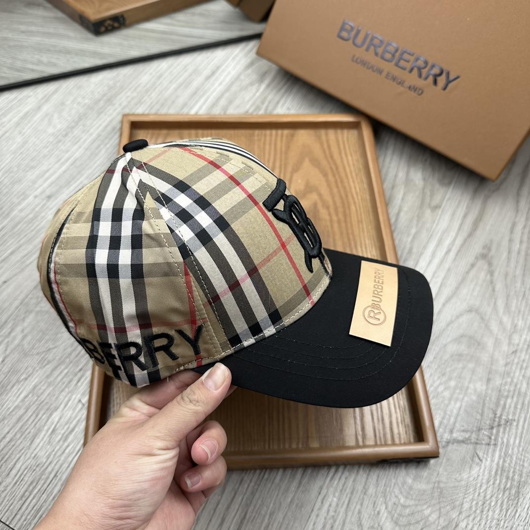 Burberry Baseball Cap - everydesigner