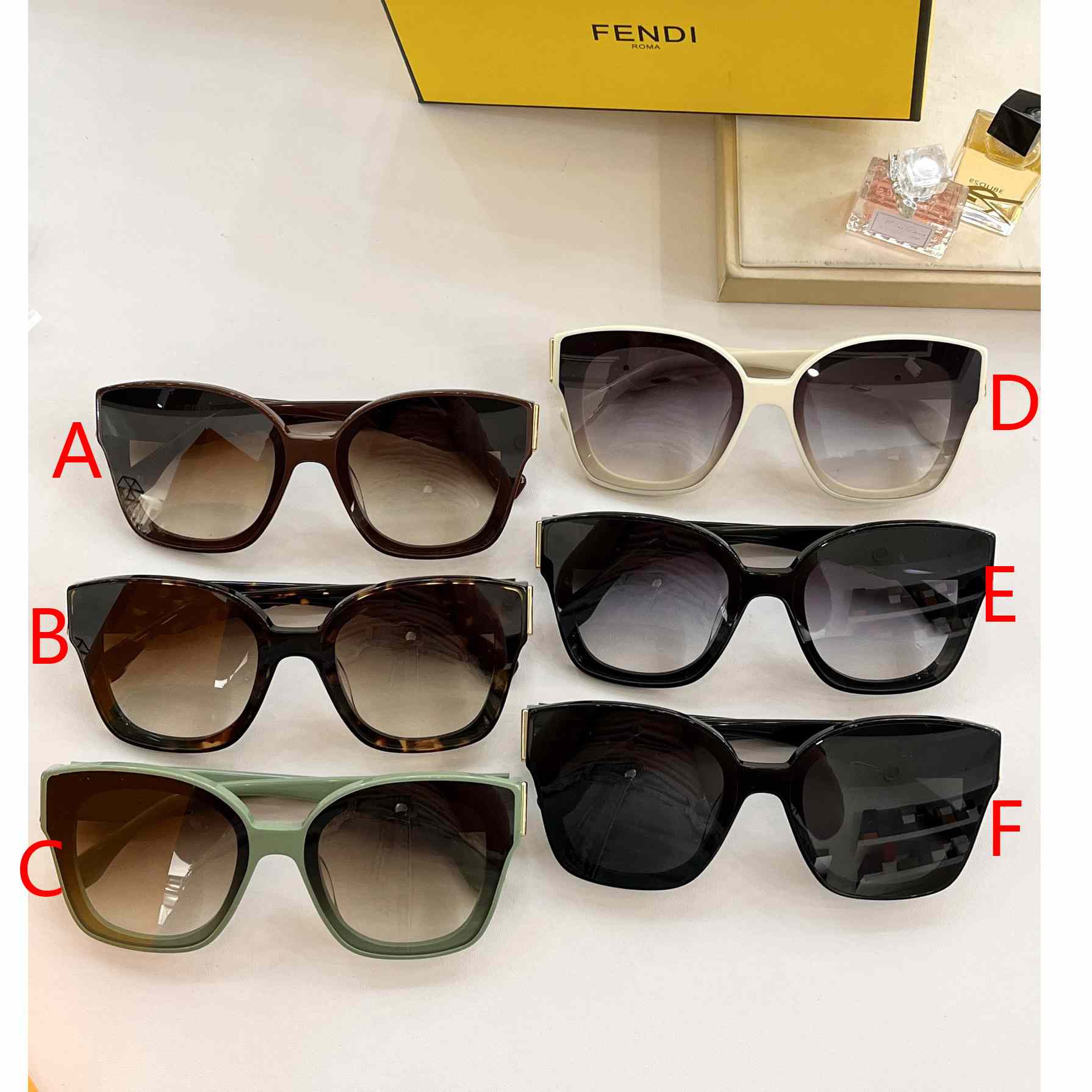 Fendi FE40098I Sunglasses - everydesigner