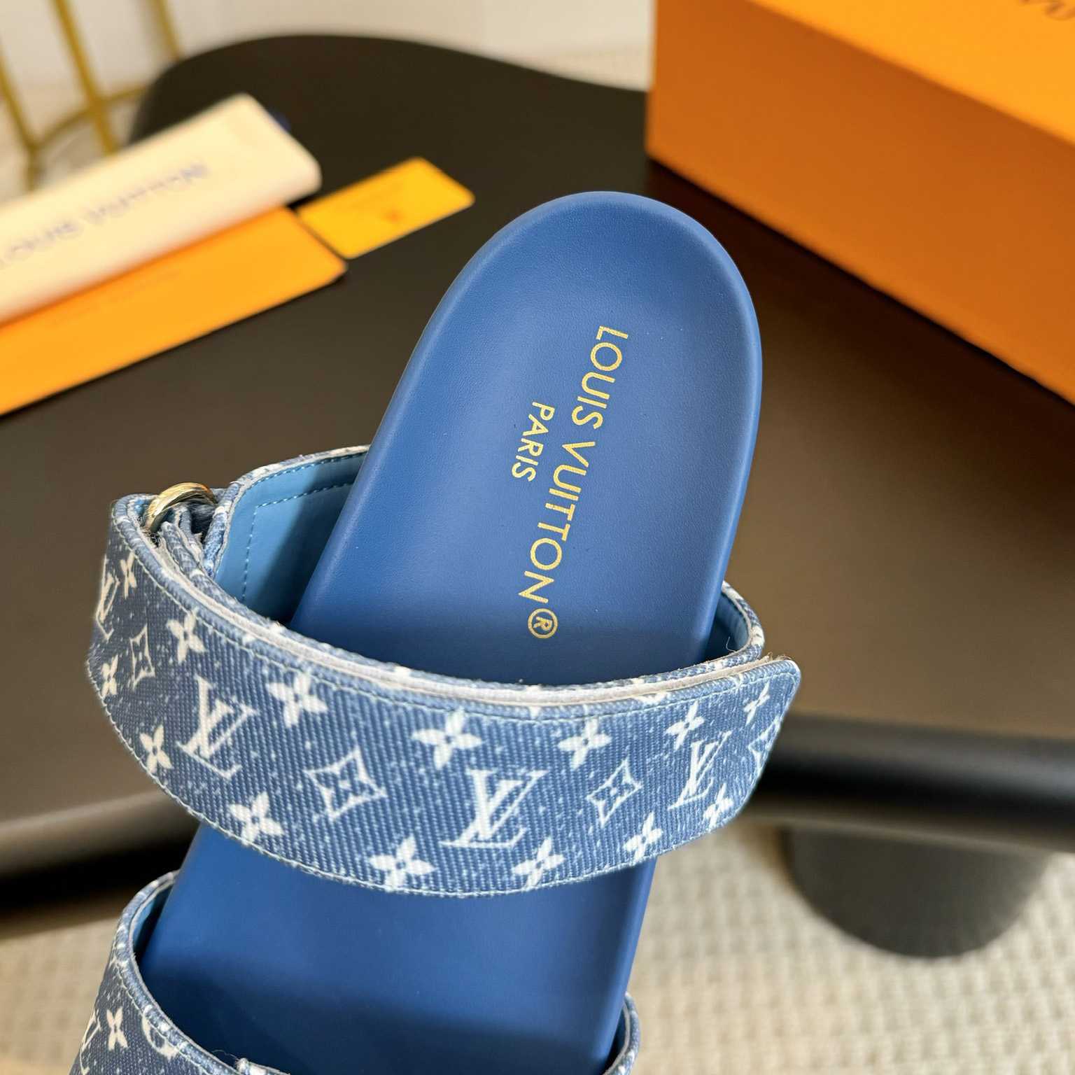 Louis Vuitton Bom Dia Flat Comfort Mule  1AD1BI - everydesigner