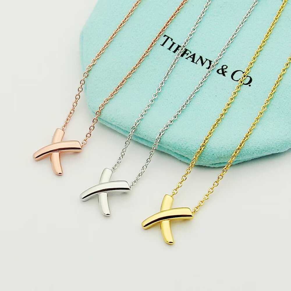 Tiffany & Co. Paloma's Graffiti X Pendant - everydesigner