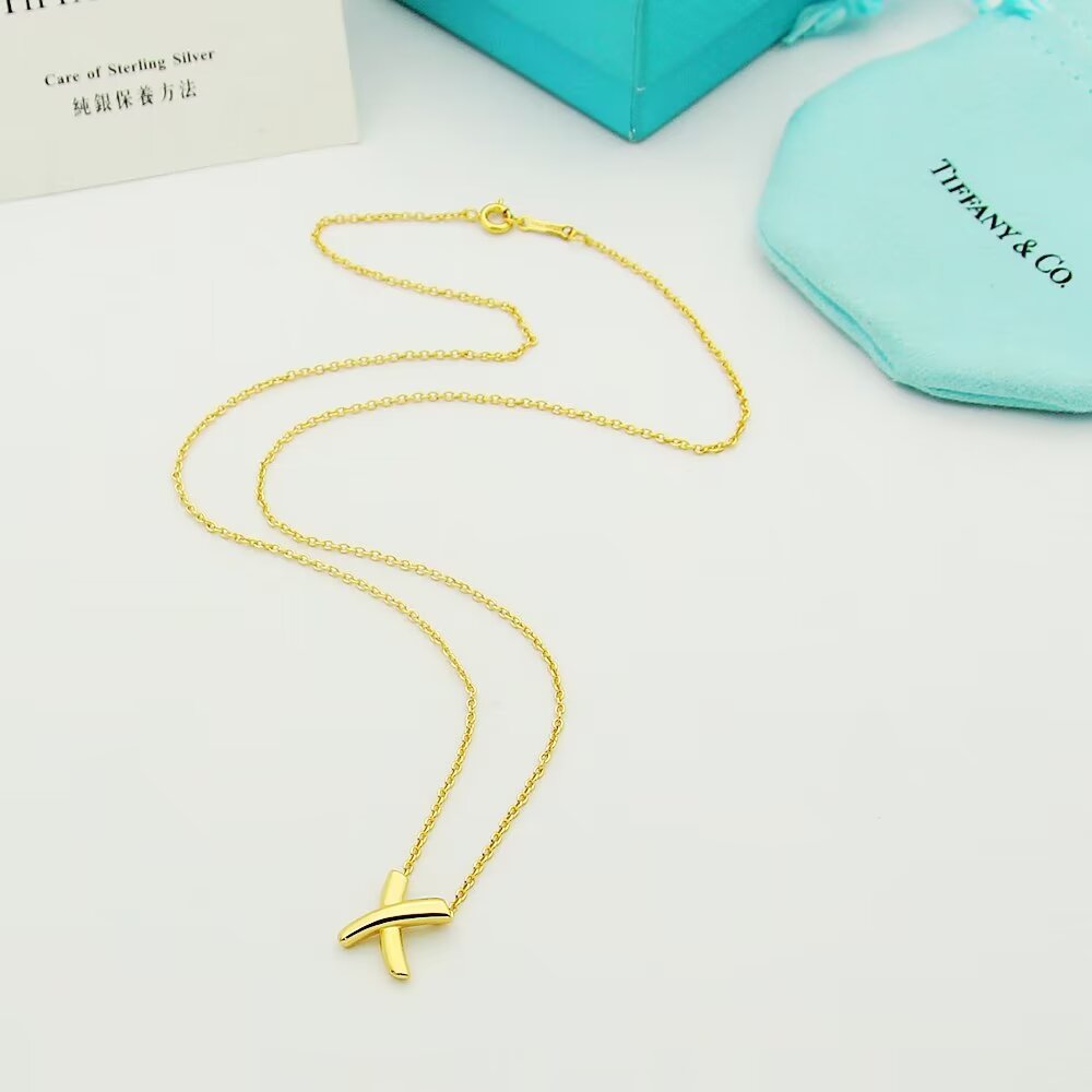 Tiffany & Co. Paloma's Graffiti X Pendant - everydesigner