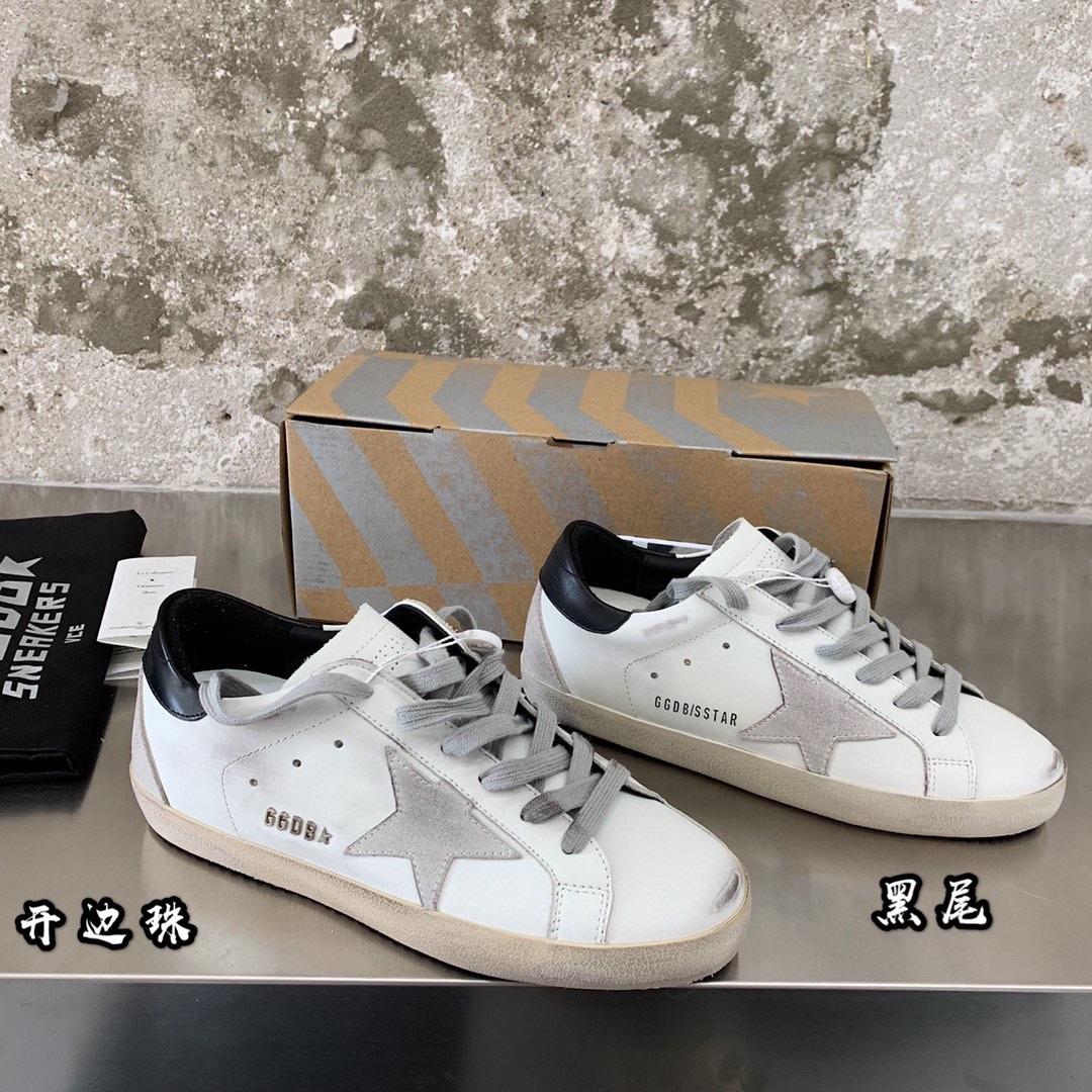 Golden Goose Sneakers - everydesigner