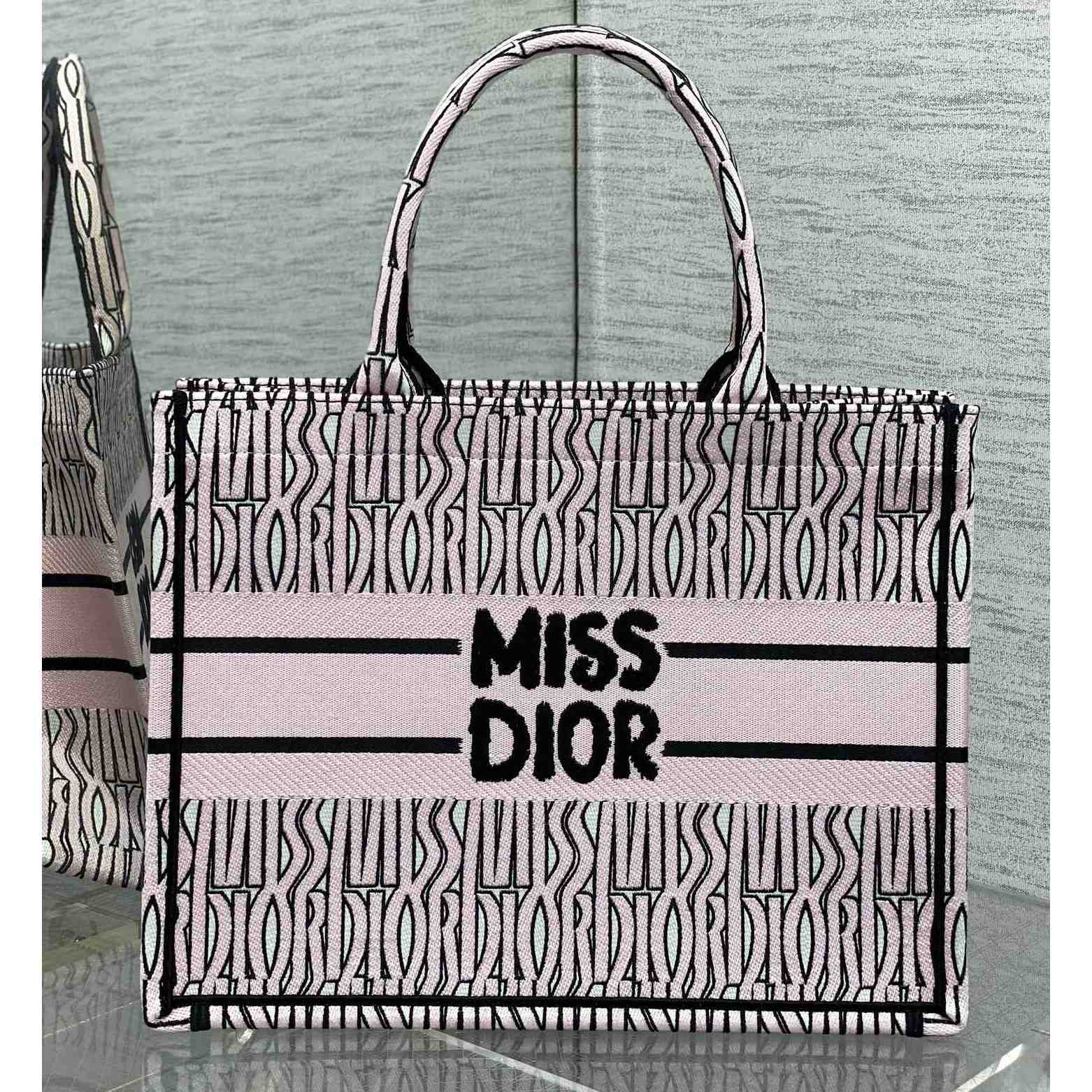 Dior Medium Dior Book Tote - everydesigner