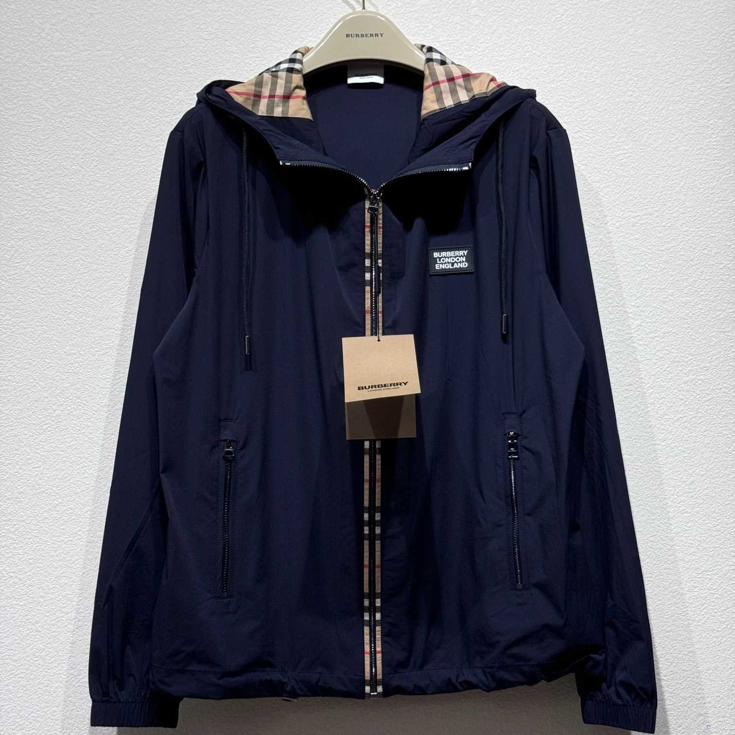 Burberry  Vintage Checked Reversible Jacket - everydesigner