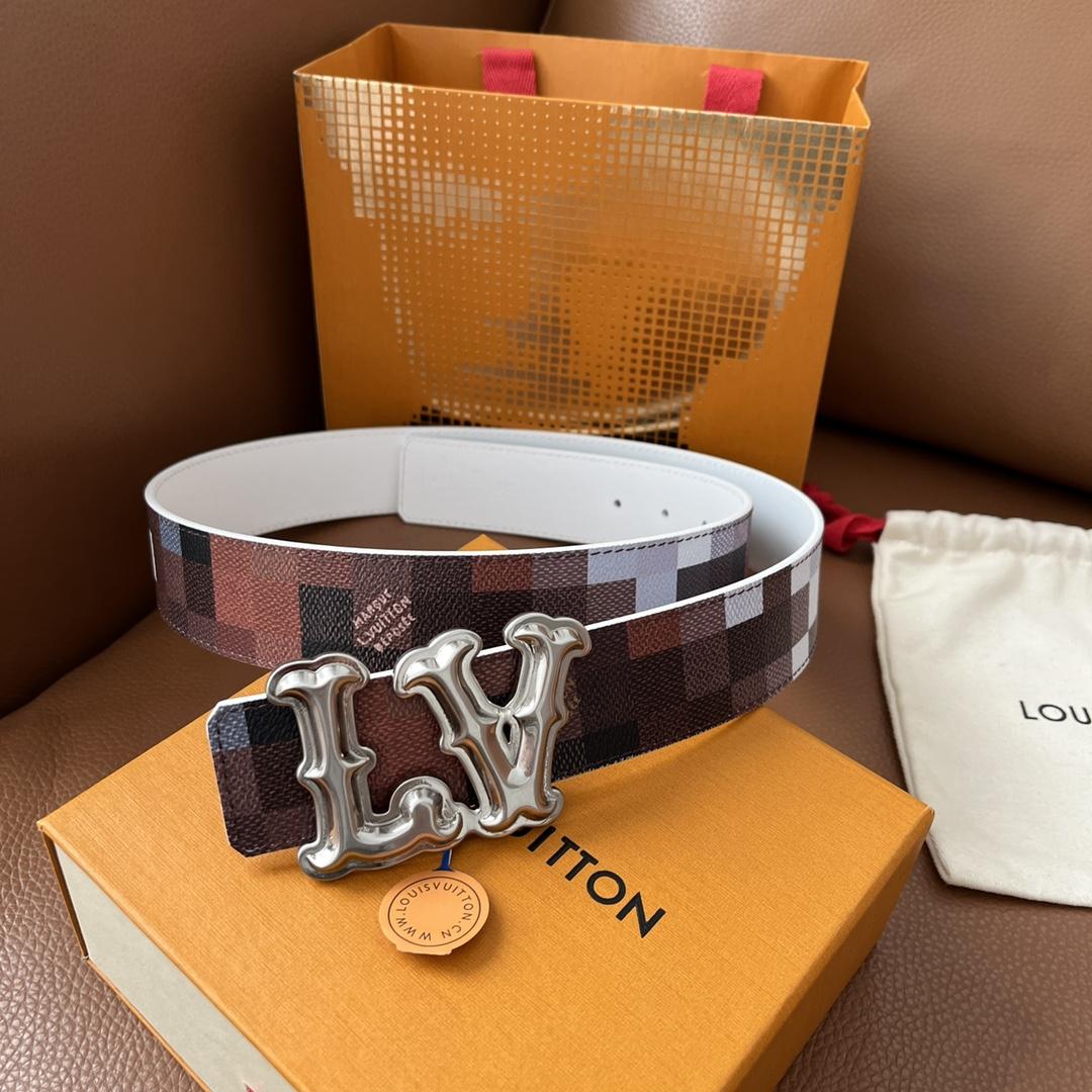 Louis Vuitton LV Initiales 40mm Reversible Belt - everydesigner